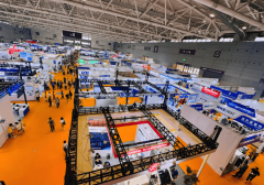 参展商和专业不雅众离接触行业尖端手艺